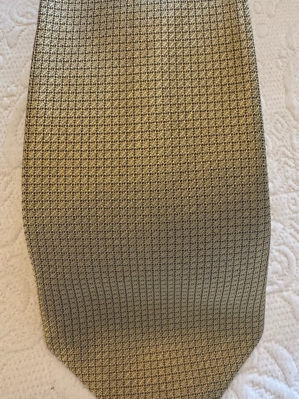 Ralph Lauren Gold Micro Print men’s Necktie 100% Silk Hand Finished